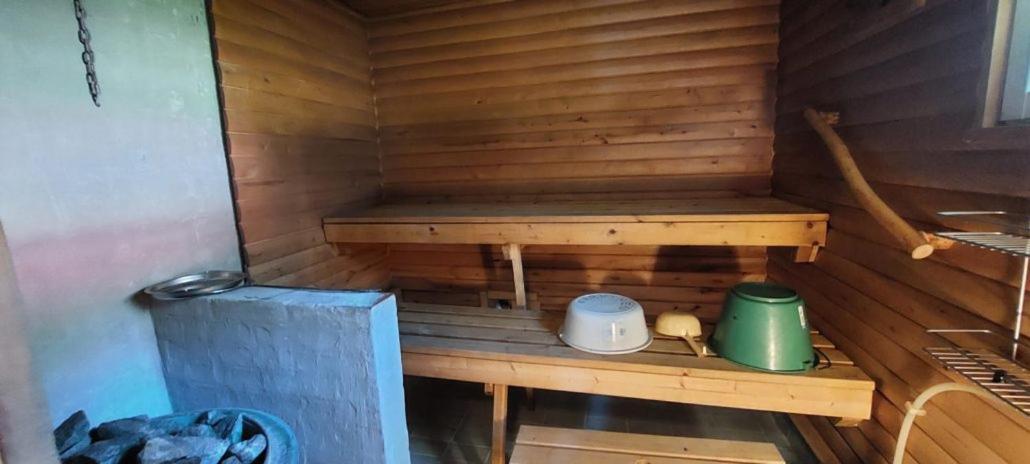 Pulla Karvisen Maatilamatkailussa Ruokola Ngoại thất bức ảnh